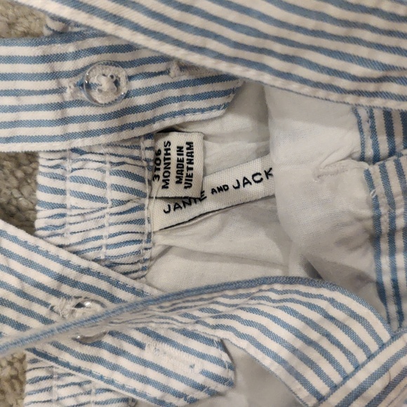 Janie & Jack Seersucker Shorts with suspenders - Picture 3 of 3